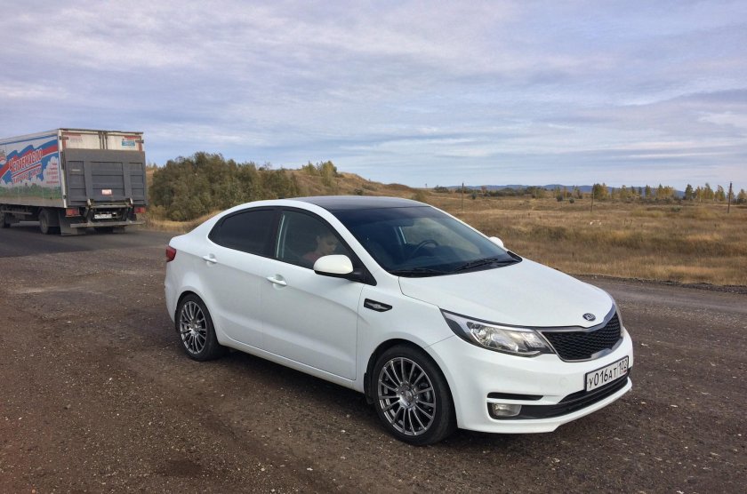 Kia Rio 3 r16