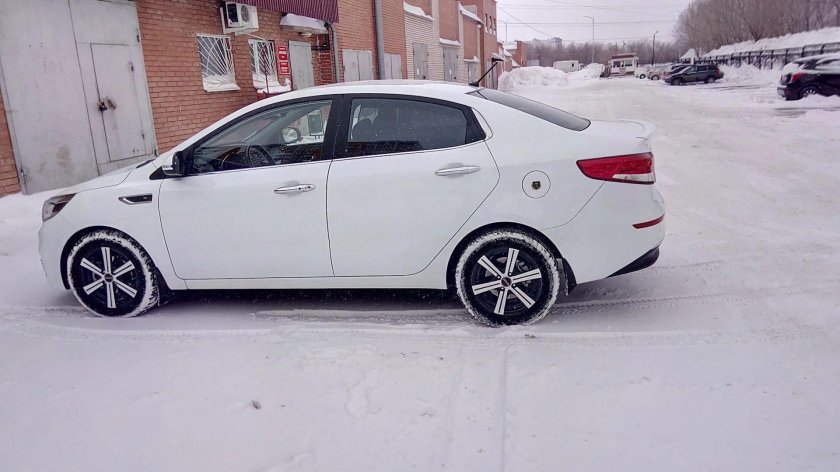 Киа Рио 3 белая