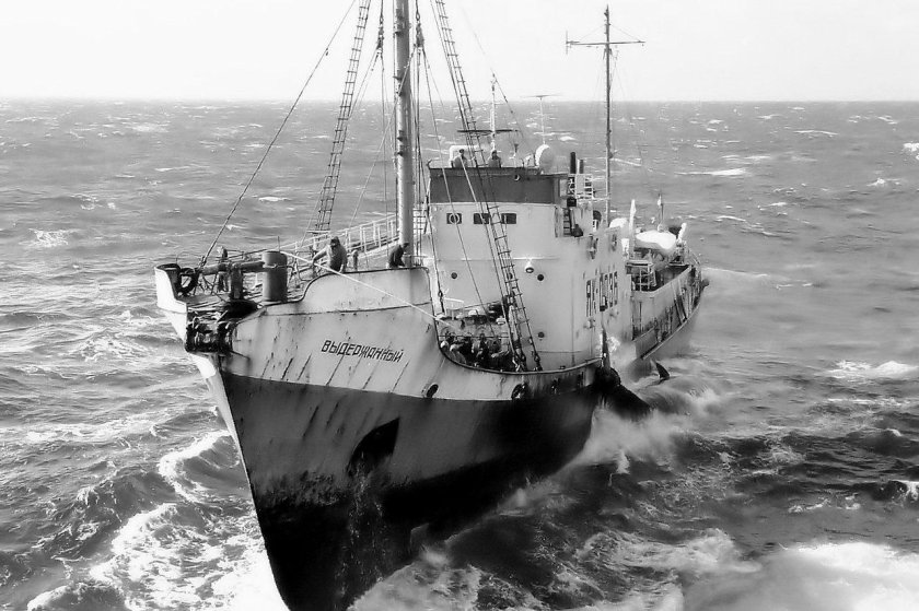 Китобойное судно Советская Украина