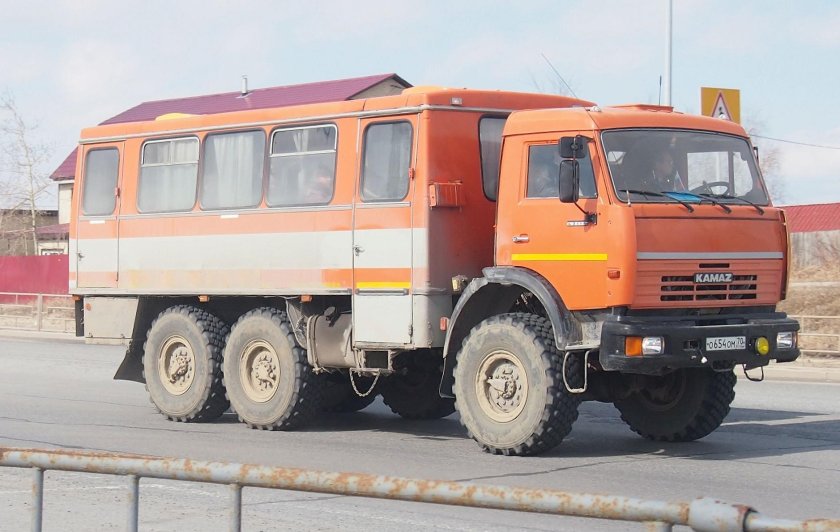 КАМАЗ 5350 вахтовка