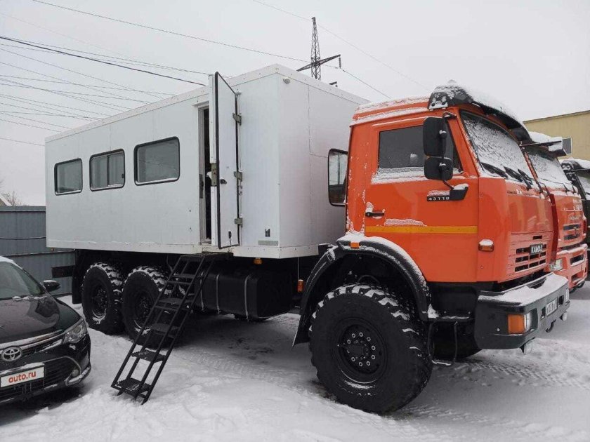 КАМАЗ 43118 вахтовка