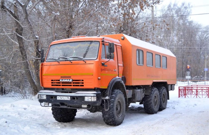 КАМАЗ 43118 вахтовка
