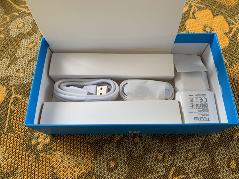 Смартфон Tecno Spark go 2024