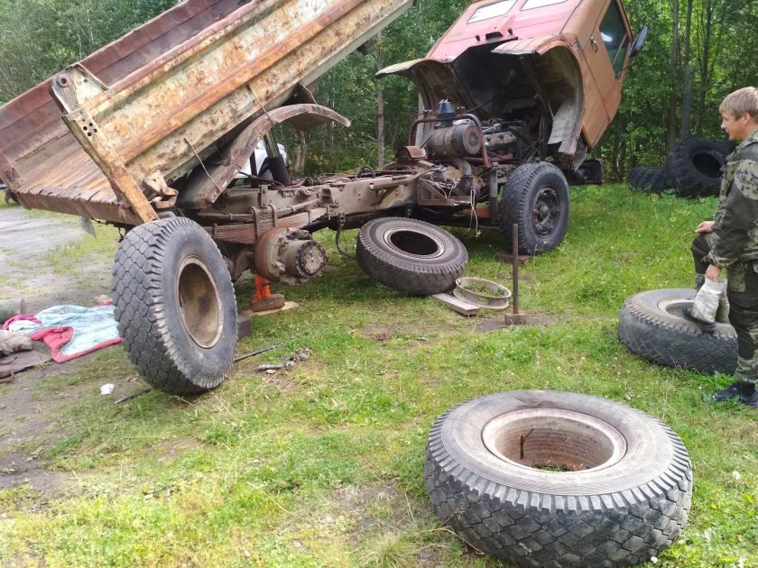 Задние колёса МАЗ 500