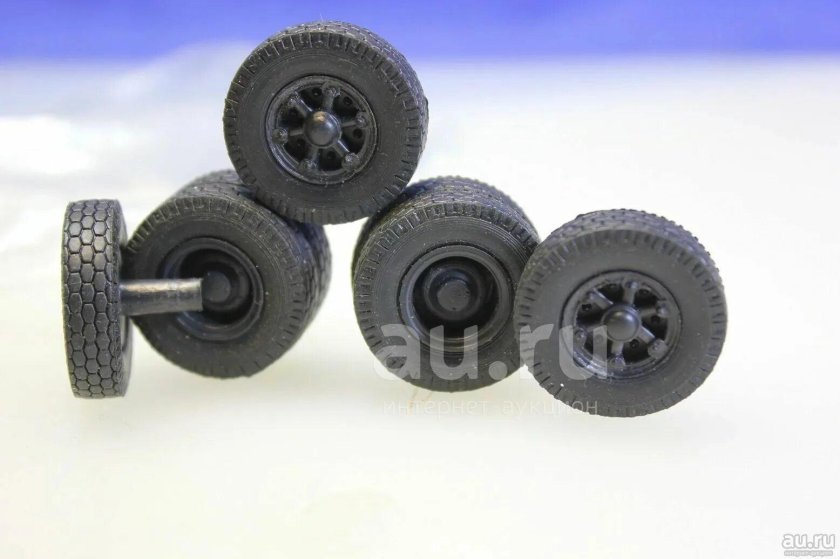 Задние колёса МАЗ 500