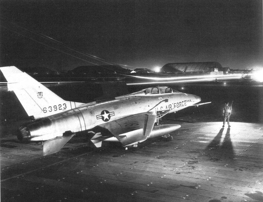 F-100f super Sabre