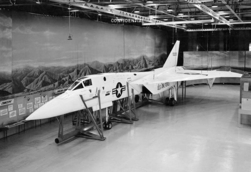 North American XF-108 Rapier