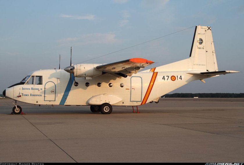 Casa c-212 Aviocar рампа