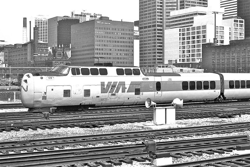 Поезд с турбиной