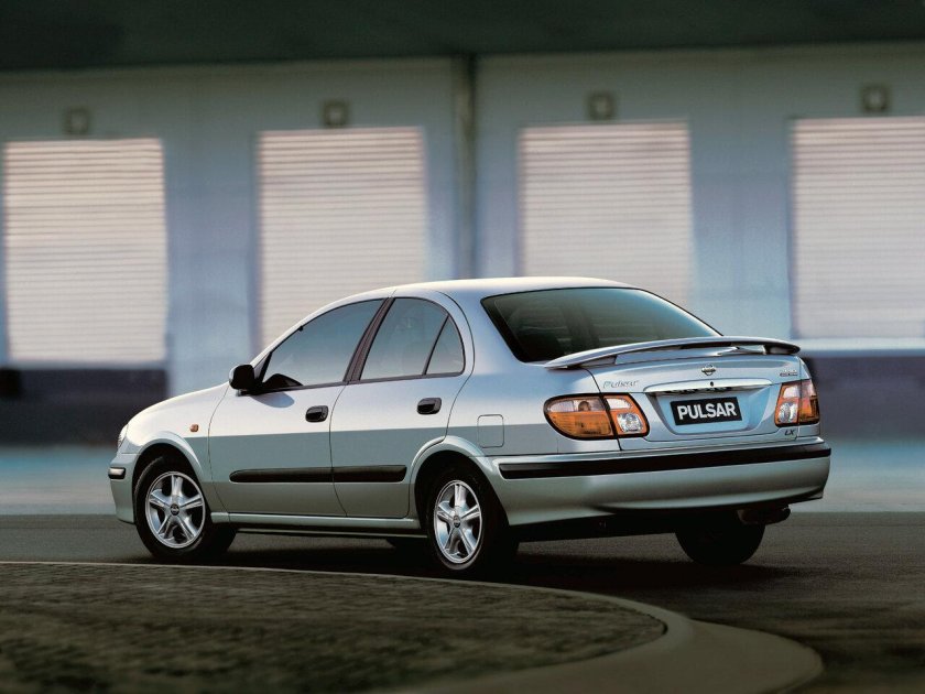 Nissan Pulsar n16