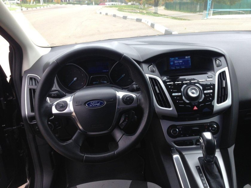 Форд фокус 3 седан черный салон