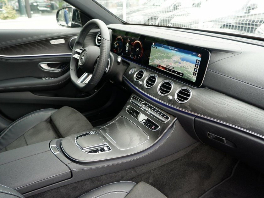 Мерседес e 213 2022