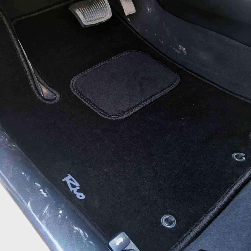 Комплект ковриков Киа Рио 4