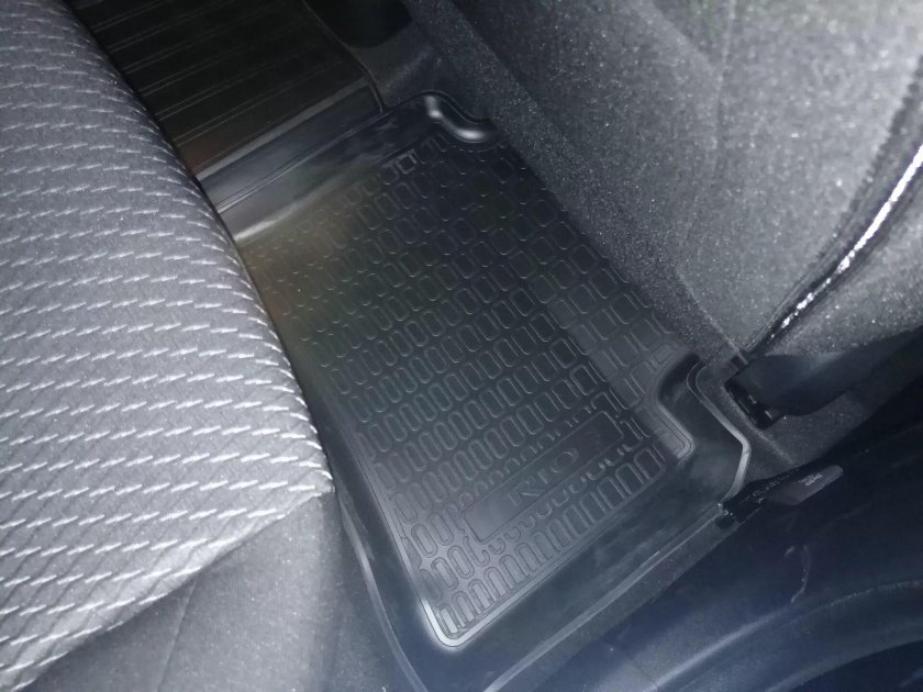 Коврики для Киа Рио х лайн