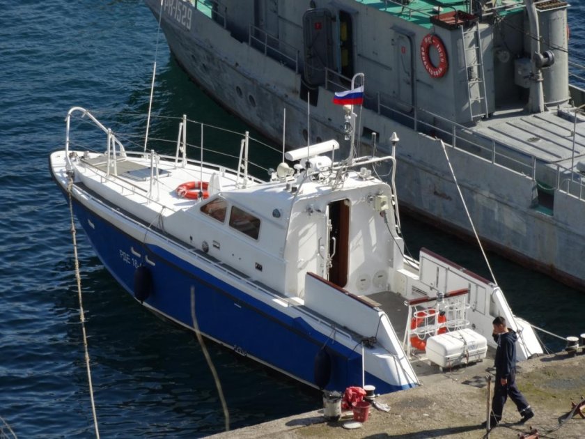 Катер 12260 ястреб