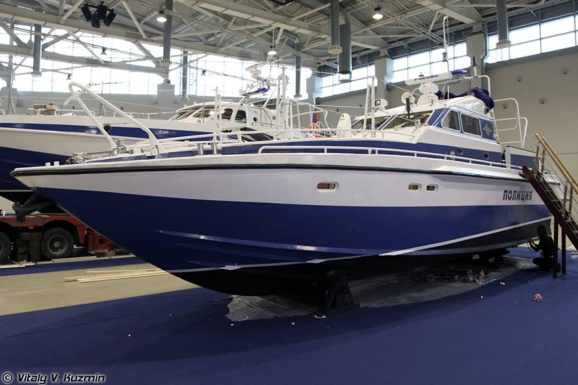 Катер 12260 ястреб