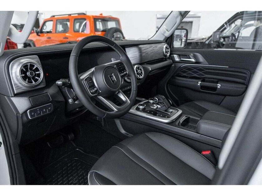 Tank 300 City Premium салон