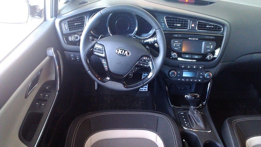 Киа СИД 2014 ФИФА Люкс