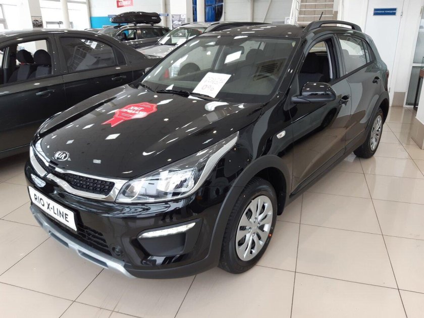 Киа Рио х лайн Люкс комплектация