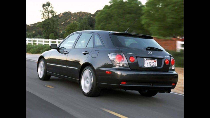 Lexus is 300 SPORTCROSS