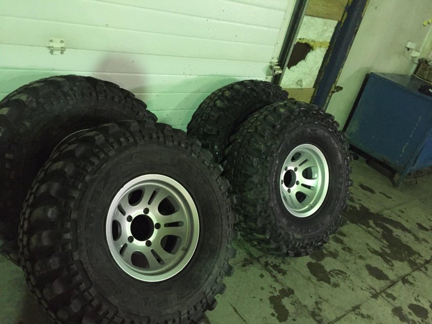 Симакс резина на УАЗ