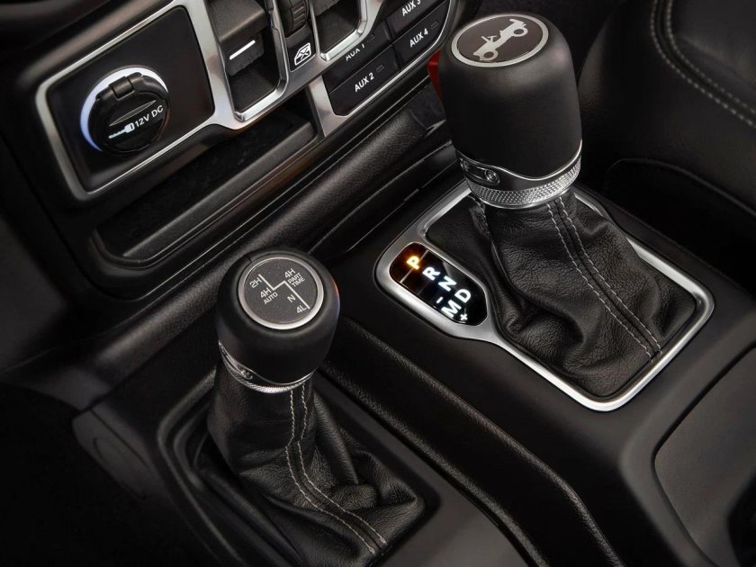 Раздатка Jeep Wrangler