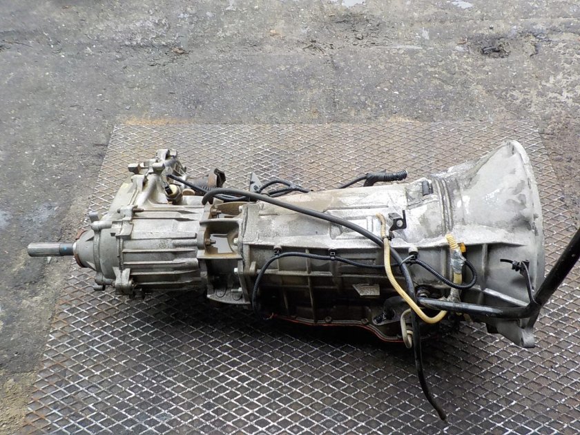 Масло в коробку джип Либерти