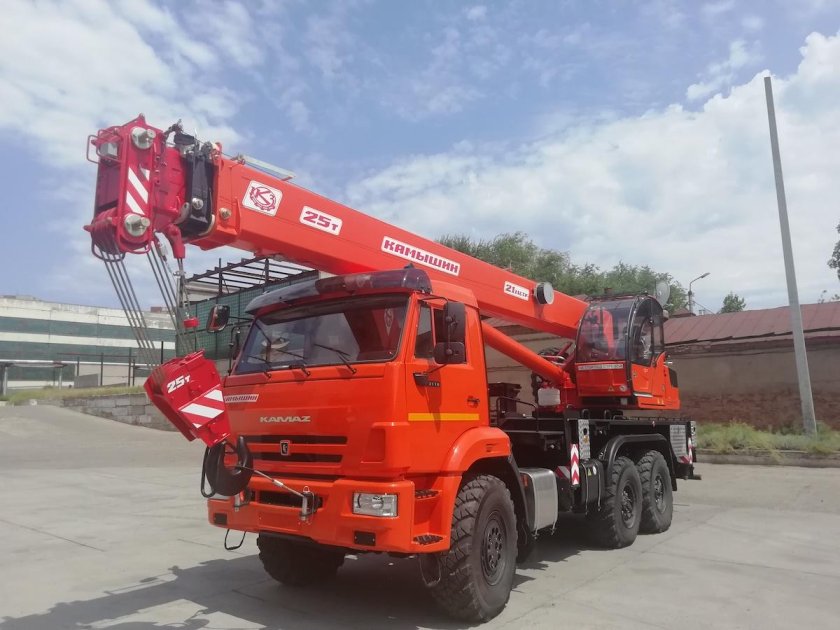 Автокран на шасси КАМАЗ 43118 Камышин