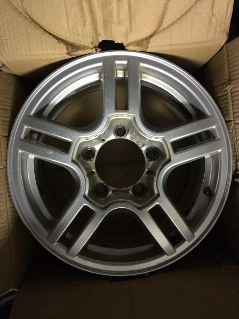 Диск литой УАЗ Патриот r16