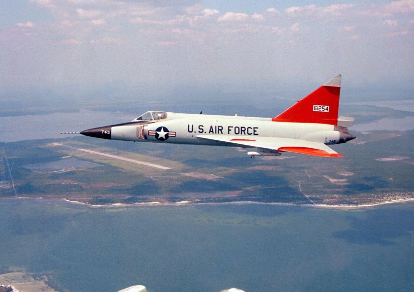 Ф-102 Дельта Даггер
