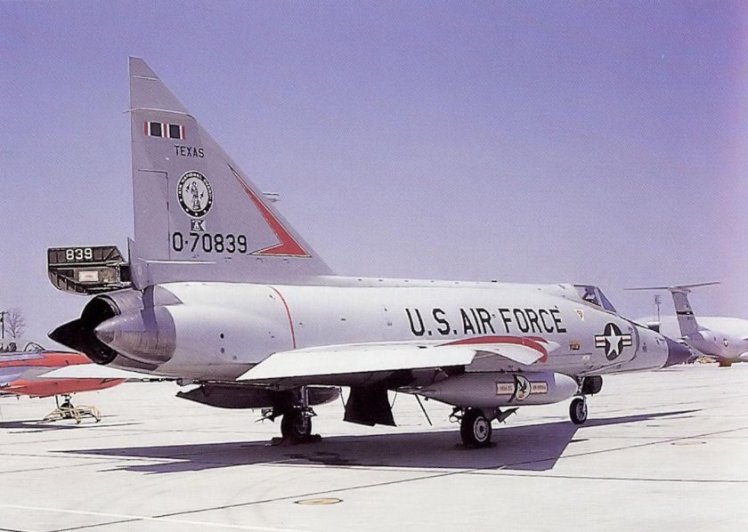 Convair f-102 Delta