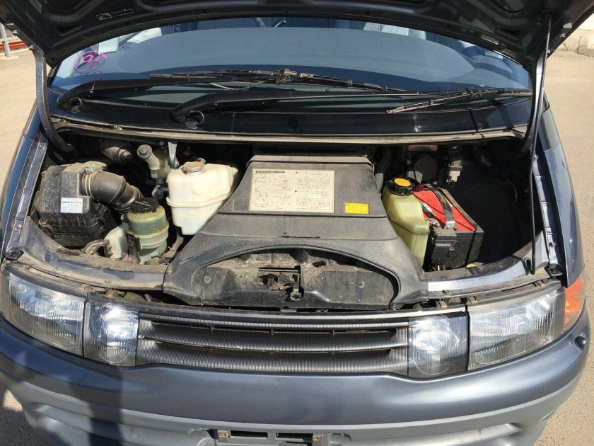 Toyota Estima 2 под капотом