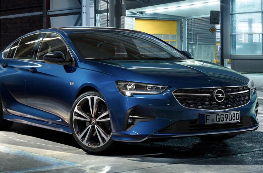 Opel Инсигния 2022