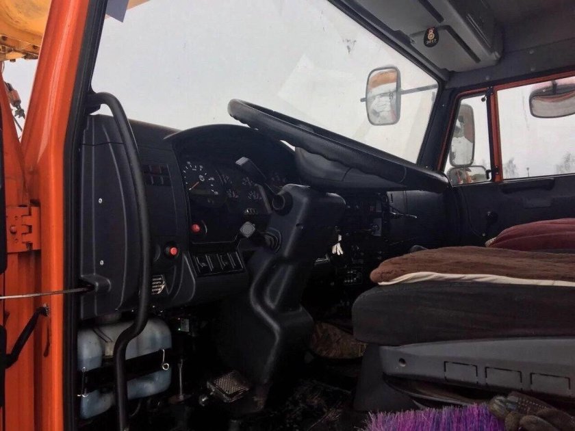 КАМАЗ 65115 Salon