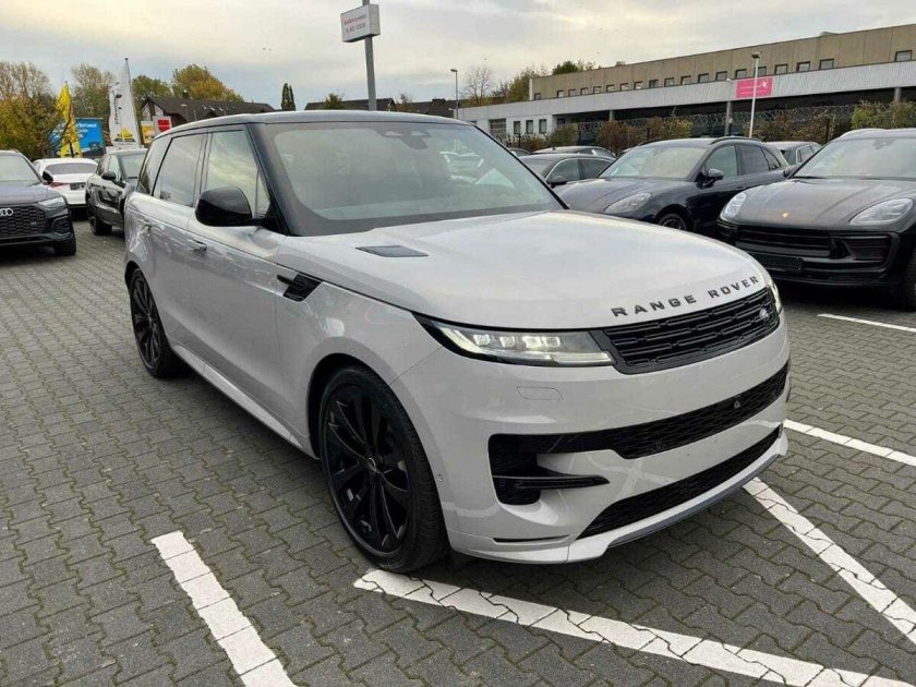 Рендж Ровер 2022