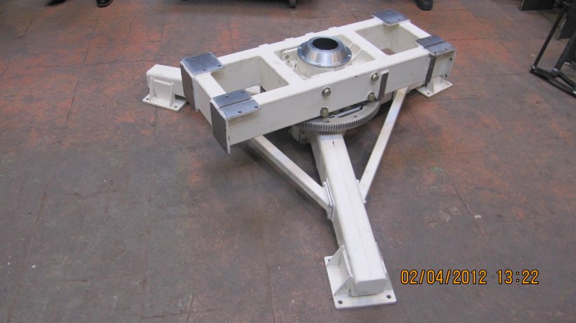 Поворотный узел мини крана Пионер