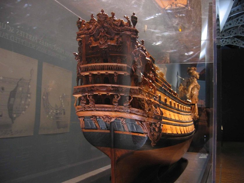 Корабль Людовика 14 солей рояль