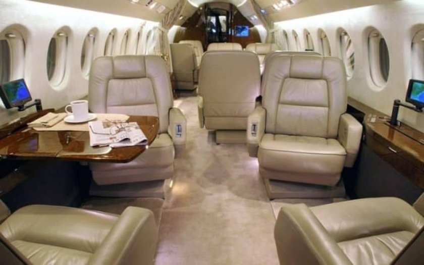 Самолет Dassault - Falcon 900