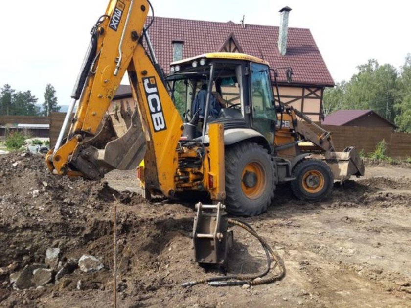 JCB 3cx с гидромолотом