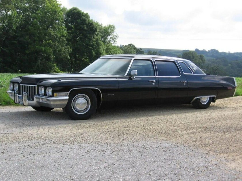 Cadillac Fleetwood 75