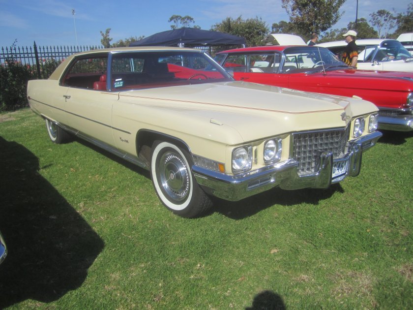 Кадиллак купе Девиль 1971