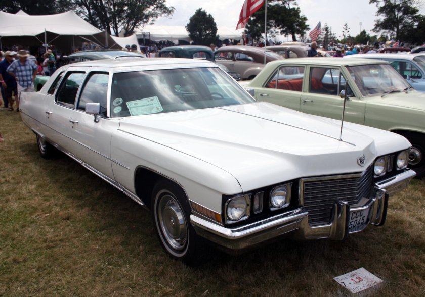 Cadillac Fleetwood 75