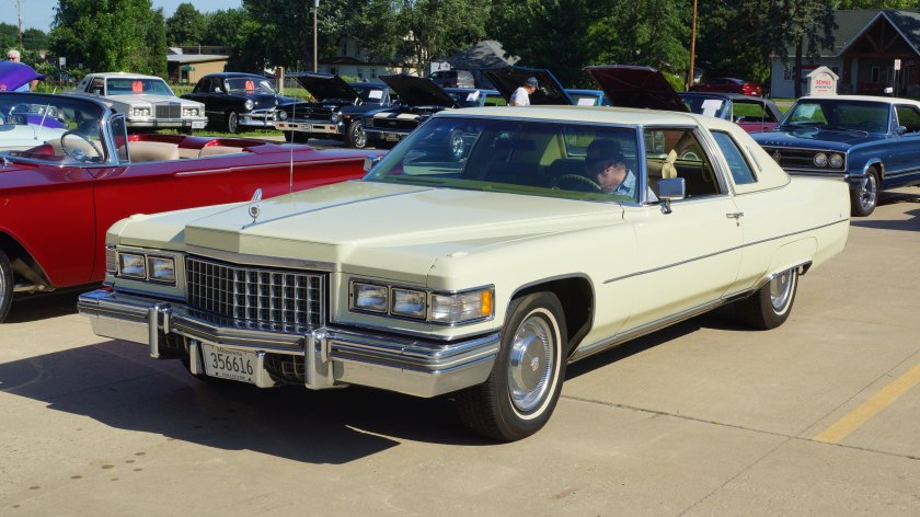 Cadillac 1976
