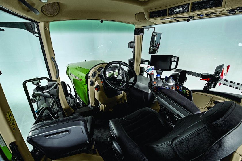 Fendt 1050 Vario кабина