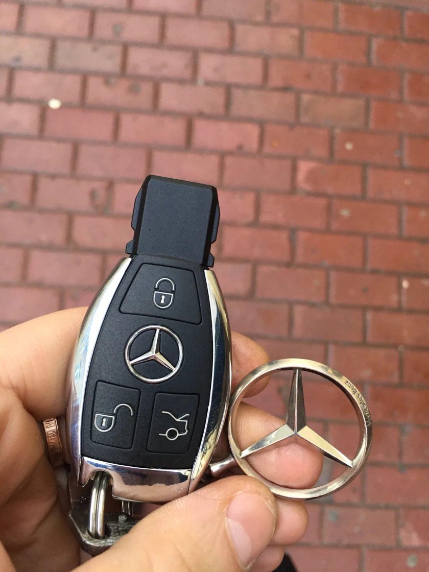 Ключ Мерседес 202