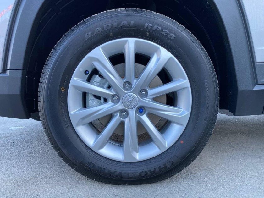Чанган cs35 Plus на резине 215 65 р16