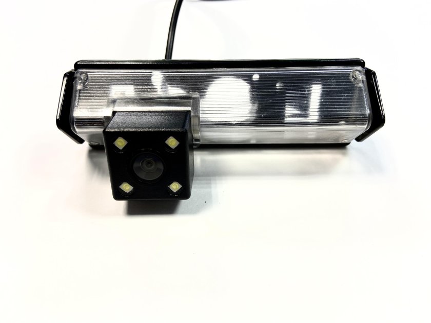 Камера заднего вида c205