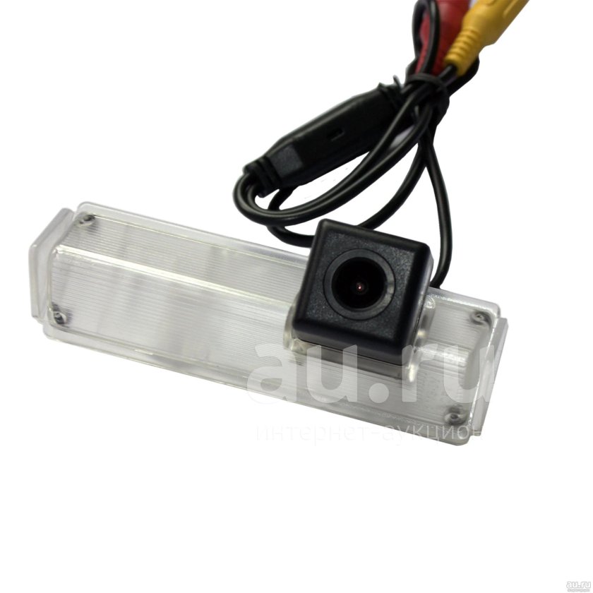 Штатная камера заднего вида на Тойота Камри 40