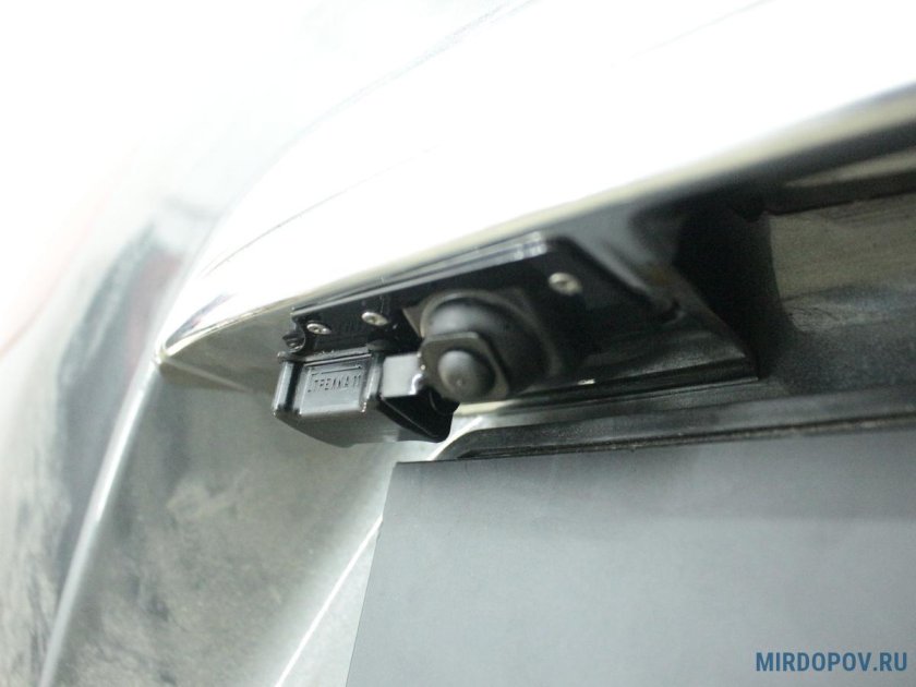 Pajero Sport 2 камера заднего вида