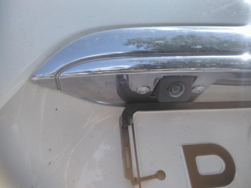 Камера заднего вида Паджеро спорт 2